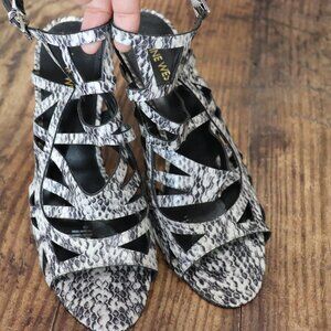 Nine West Heels Black & White Snake print